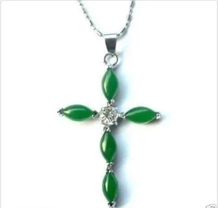 옥 크리스탈 십자가 펜던트 목걸이 / 기독교 천주교 선물